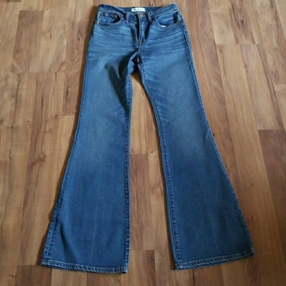 Madewell Denim - Madewell Flea Market Flare in Maribel Wash